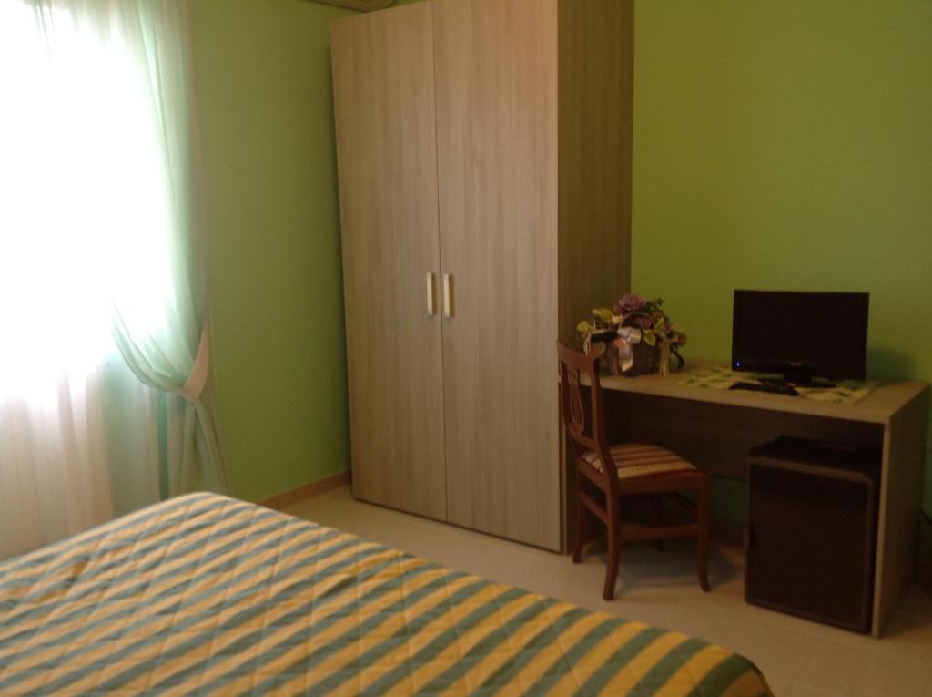 Hotel Certosa แชร์โตซา ดิ ปาเวีย ภายนอก รูปภาพ